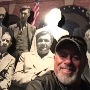 Meet your Posher, Frank